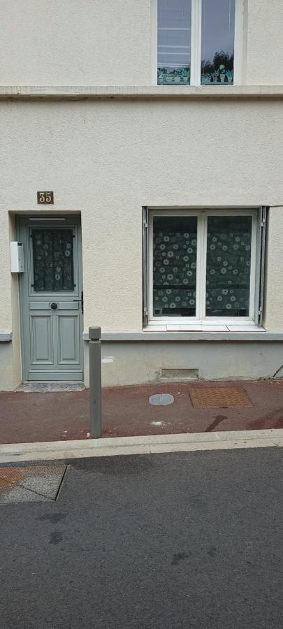 Studio Meuble A Bougival Exteriör bild