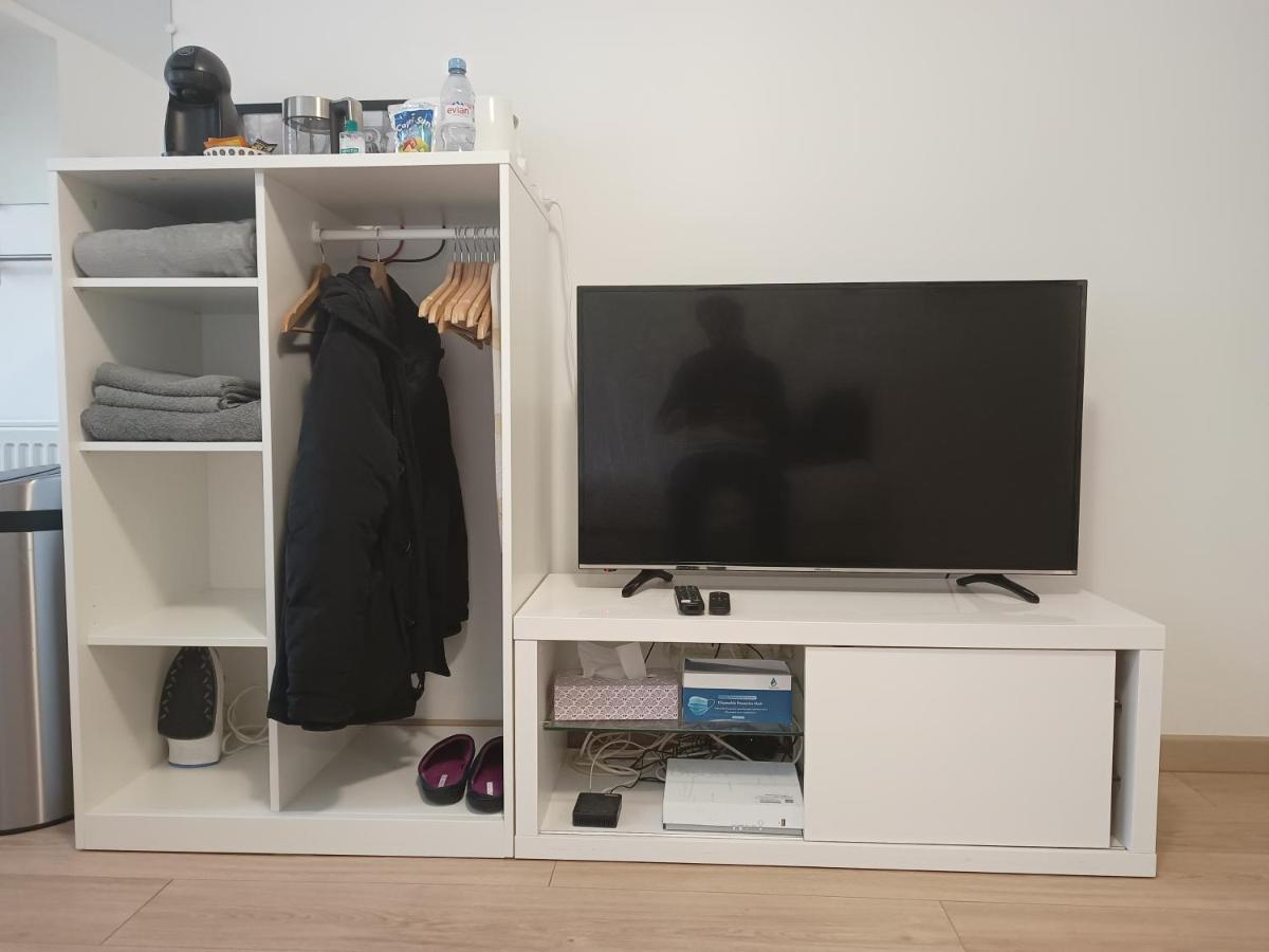 Studio Meuble A Bougival Exteriör bild